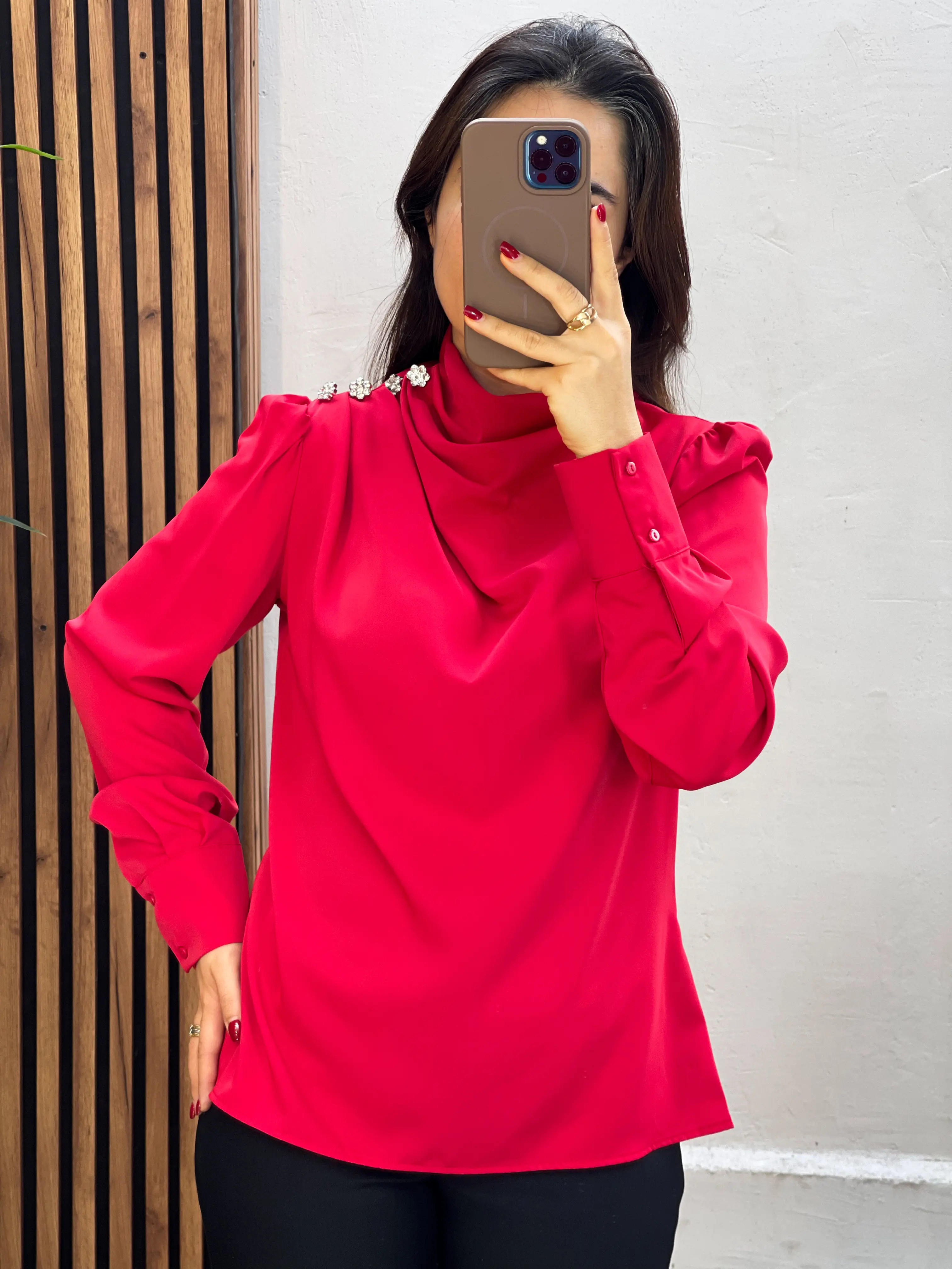 شومیز کرپ ساتن چهار دکمه اورجینال ترک